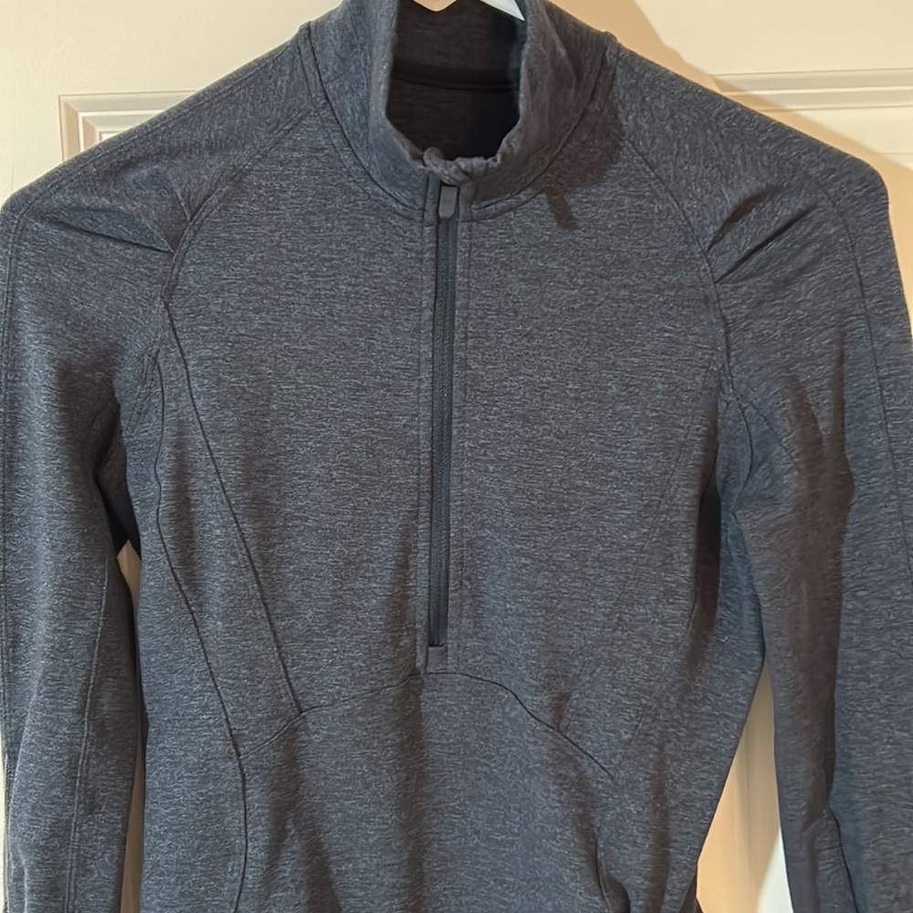 Lululemon luxtreme running half zip size 2